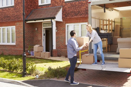 Ealing removal services for homes and businesses