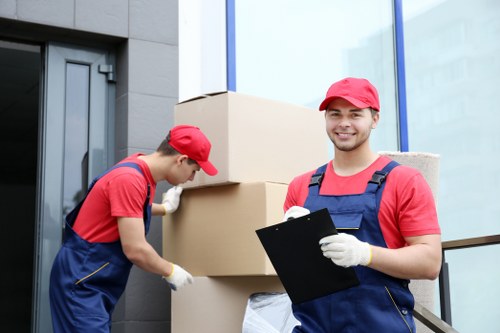 Moving truck service for homes and flats in Ealing