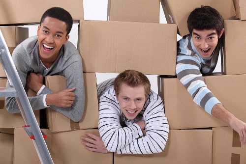 Removal truck hire planned for a moving day in Ealing