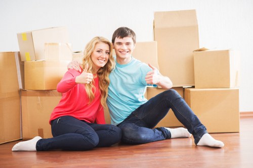 Packing and loading support for a flat move in West London