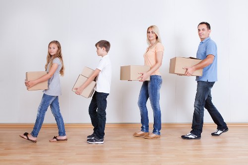 A local team helping with moving day organisation in Ealing